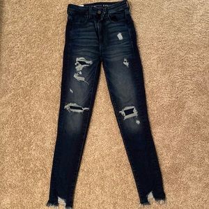 ripped american eagle skinny jeans!